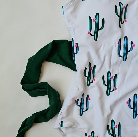 Gorgeous Cactus Print One Piece Swimsuit Bathing Suit Size S - Picture 13 of 15